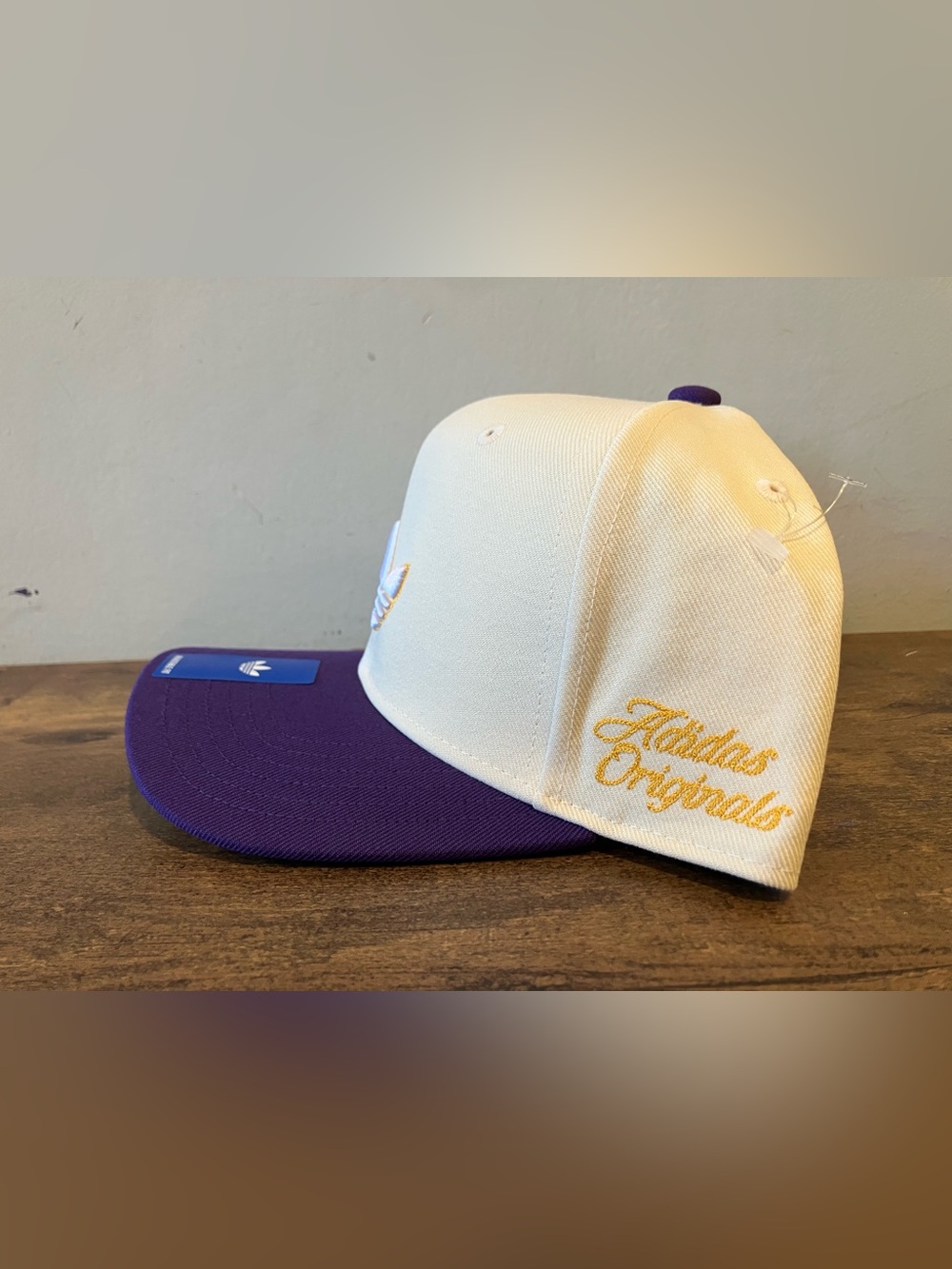 Adidas hat - Picture 2 of 5